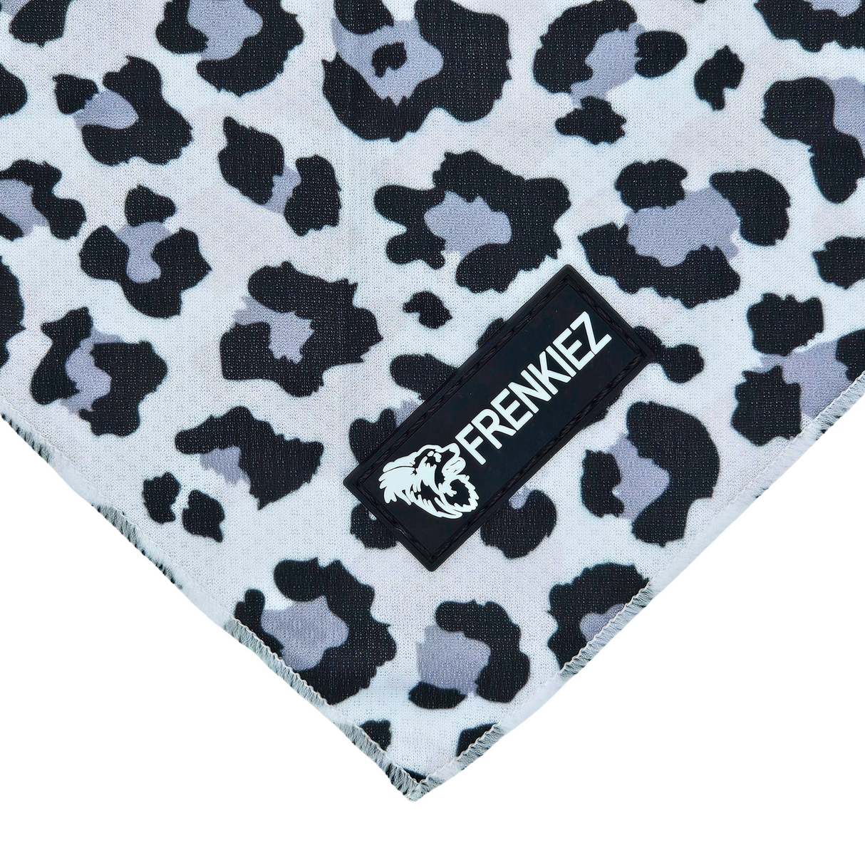 Frenkiez Cooling Bandana Snow Leopard - Premium Hondenkleding > bandana from Frenkiez - Just €7.99! Shop now at Frenkiezdogshop