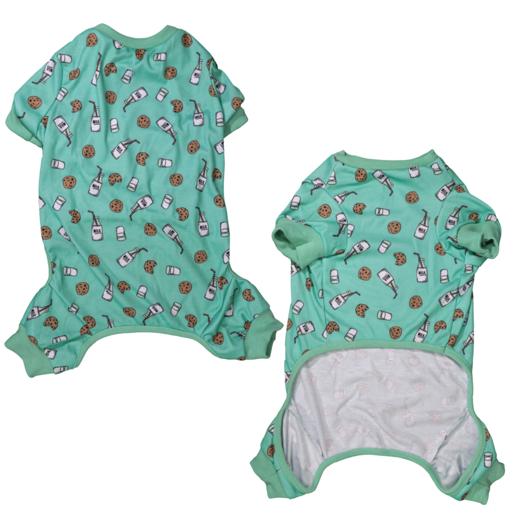 Big and Little Dogs Onesie Pyjama Milk & Cookies - Premium Hondenkleding > Hondenpyjama from Big and Little Dogs - Just €20! Shop now at Frenkiezdogshop