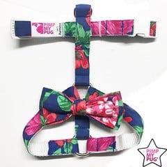 Harness blue flowers bowtie - Premium hondentuig > honden harnas from Pimp My Pug - Just €10! Shop now at Frenkiezdogshop
