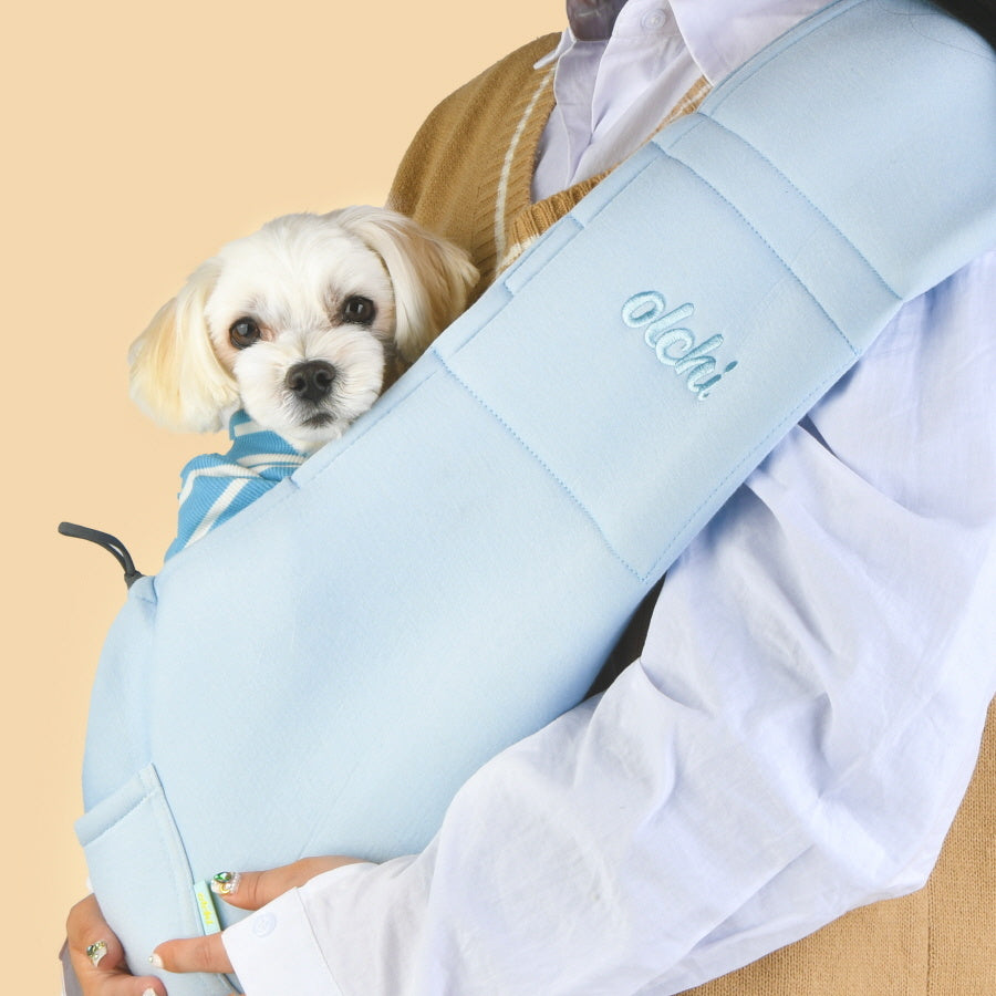 Olchi Hug Cushion Sling Bag draagzak SkyBlue - Premium Hondentas > draagzak from Olchi - Just €64.99! Shop now at Frenkiezdogshop