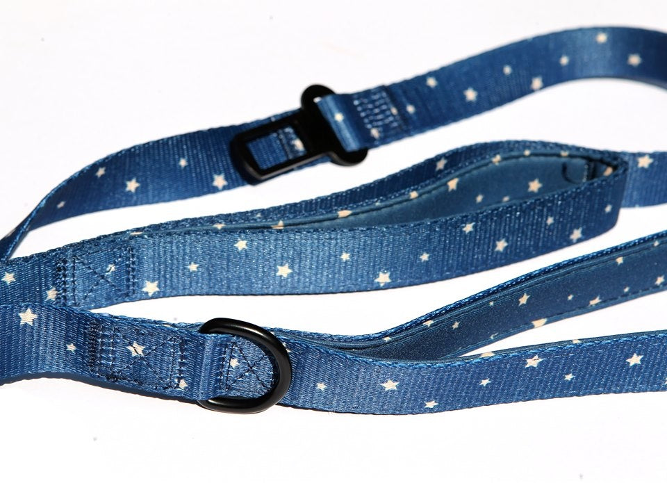 Frenkiez reflective dog leash blue stars - Premium hondenriem > hondenlijn from Frenkiez - Just €18.99! Shop now at Frenkiezdogshop