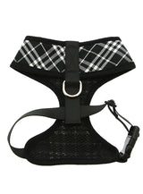 Urban Pup Black & White Tartan Harness - Premium hondentuig > honden harnas from Urban Pup - Just €24.99! Shop now at Frenkiezdogshop