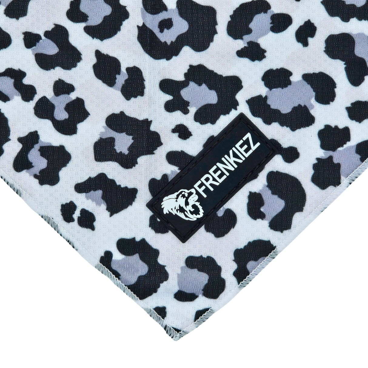 Frenkiez Cooling Bandana Snow Leopard - Premium Hondenkleding > bandana from Frenkiez - Just €9.99! Shop now at Frenkiezdogshop