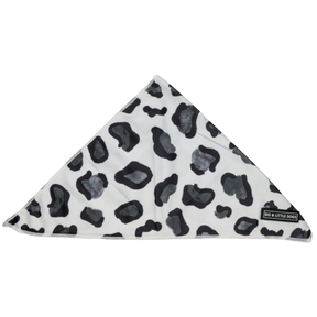 Big  and Little dogs Bandana Grey Leopard - Premium Bandana > Hondenbandana from Big and Little Dogs - Just €5! Shop now at Frenkiezdogshop