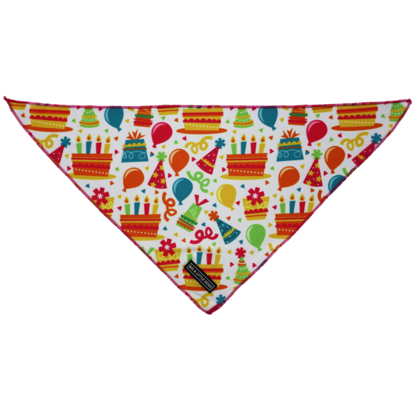 Big  and Little dogs Bandana Birthday Cake ( M/L ) - Premium Bandana > Hondenbandana from Big and Little Dogs - Just €9.99! Shop now at Frenkiezdogshop