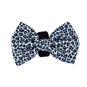 Frenkiez Bowtie Snow Leopard - Premium Hondenstrik > strik from Frenkiez - Just €5! Shop now at Frenkiezdogshop
