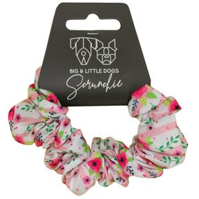 Big and Little Dogs Pretty as can Bee scrunchie - Premium Haarelastiek > haarasseccoire from Big and Little Dogs - Just €5! Shop now at Frenkiezdogshop
