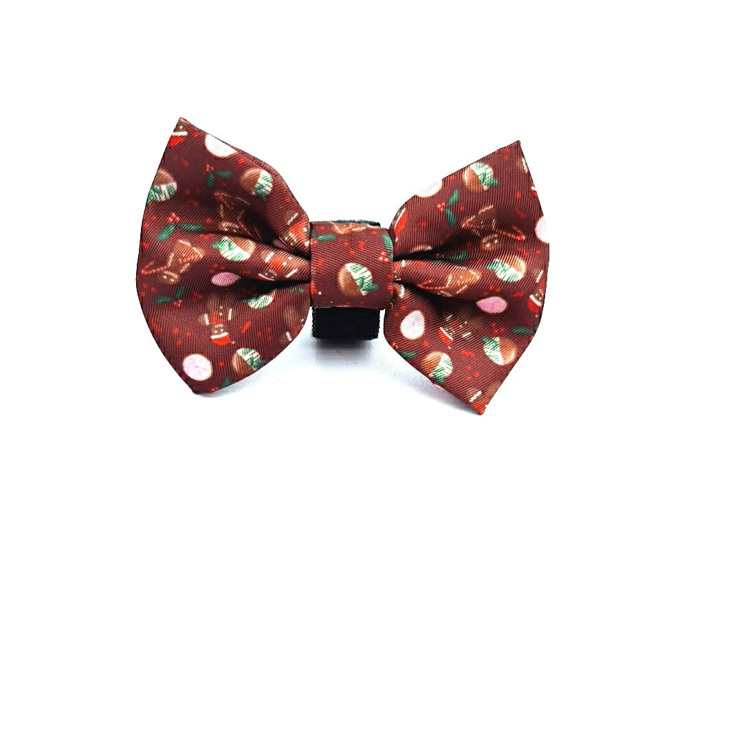 Frenkiez Bowtie Brown Gingerbread Man - Premium Hondenstrik > strik from Frenkiez - Just €6.99! Shop now at Frenkiezdogshop